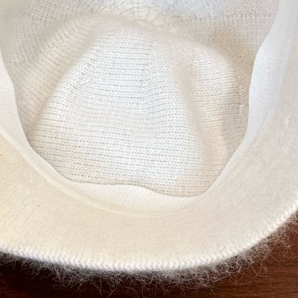 🌟HP🌟NWOT Winter White Angora Cloche/Bucket Hat by Capelli of New York - Picture 9 of 10